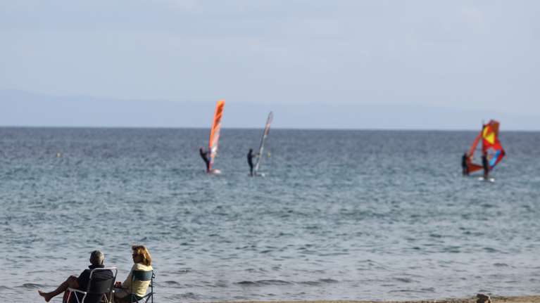 Αρναούτογλου - Μαρουσάκης: Ερχεται "καλοκαίρι" μέσα στον χειμώνα - Θερμή εισβολή με 29 βαθμούς Κελσίου