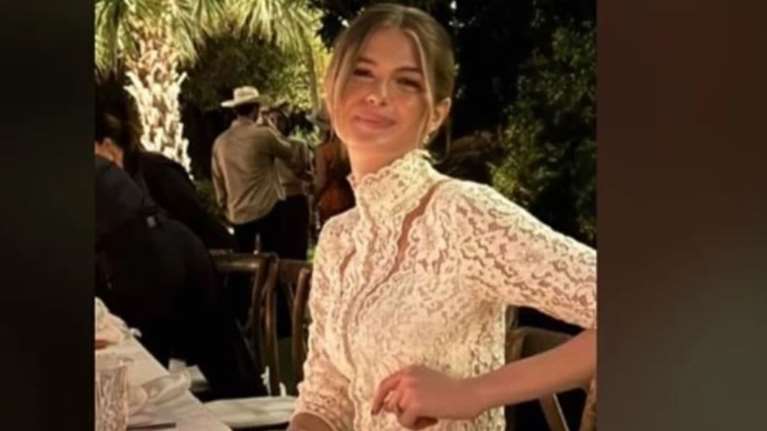 Αμαλία Κωστοπούλου: Παντρεύτηκε μόνη αλλά γιόρτασε το γάμο της έχοντας κοντά την οικογένειά της