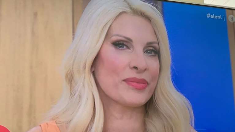 Καρέ - καρέ τα τελευταία συγκινητικά τηλεοπτικά λεπτά της Μενεγάκη - Με δάκρυα στα μάτια η Ελένη [Βίντεο]