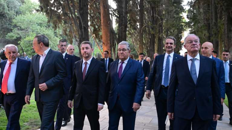 Δεξίωση για την 51η επέτειο αποκατάστασης της Δημοκρατίας: Κωνσταντοπούλου, Βελόπουλος και Νατσιός δεν θα παραστούν