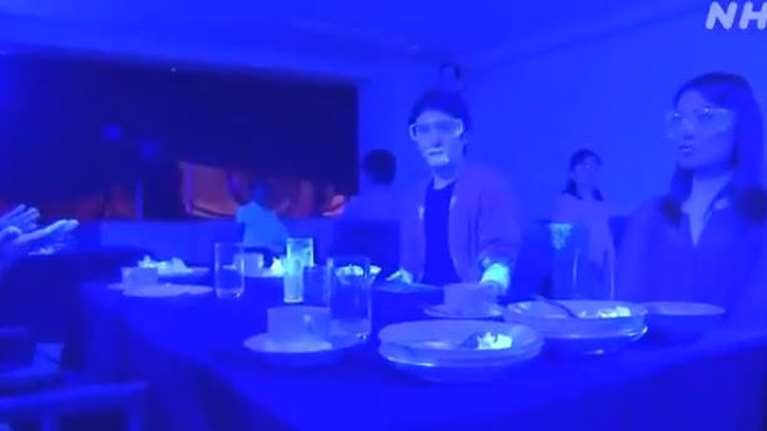 Αποκαλυπτικό βίντεο: Πως ο κορονοϊός μπορεί να μεταδοθεί από τον μπουφέ σε μια παρέα στο ίδιο τραπέζι