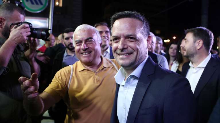 Ο Κασσελάκης στηρίζει Χάρη Δούκα στον β΄γύρο της Αθήνας- Δήλωση στήριξης και από τον Ζαχαριάδη