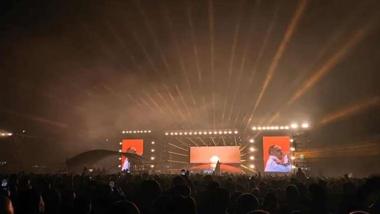 Η νύχτα του ΛΕΞ στη Θεσσαλονίκη: Μια φωνή πάνω από 40.000 κόσμος στο Καυτατζόγλειο