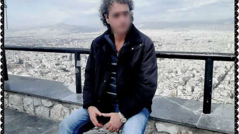 Ενορκη Διοικητική Εξέταση από το Ασκληπιείο Βούλας για τον γιατρό που έκανε &quot;μαϊμού εμβολιασμούς&quot; - Παραμένει άφαντος