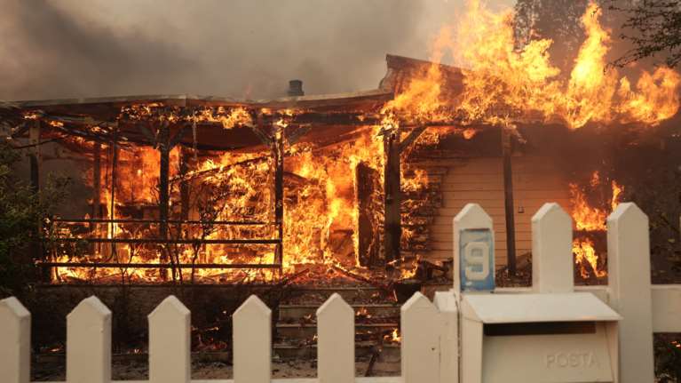 Ανοίγει η πλατφόρμα για τους πυρόπληκτους της Πεντέλης- Η διαδικασία υποβολής αιτήσεων και οι δικαιούχοι