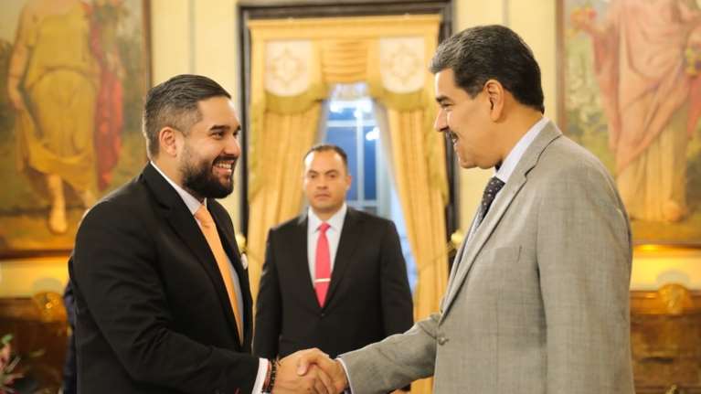 Βενεζουέλα: Συγκινημένος ο γιος του Μαδούρο στην Εθνοσυνέλευση - "Η πατρίδα είναι σε καλά χέρια, μπαμπά"