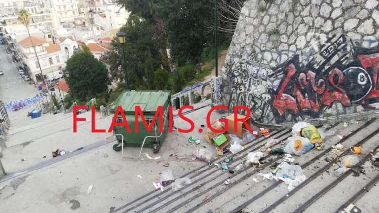 Πάτρα: Υπάιθριο κορονο-πάρτι και &quot;βανδαλισμοί&quot; στις σκάλες της Αγίου Νικολάου [Εικόνες]