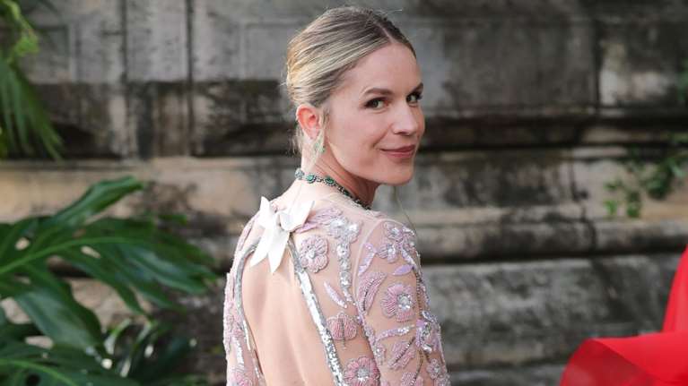 Ευγενία Νιάρχου: Για dinner στο αγαπημένο της ελληνικό εστιατόριο στην Αθήνα