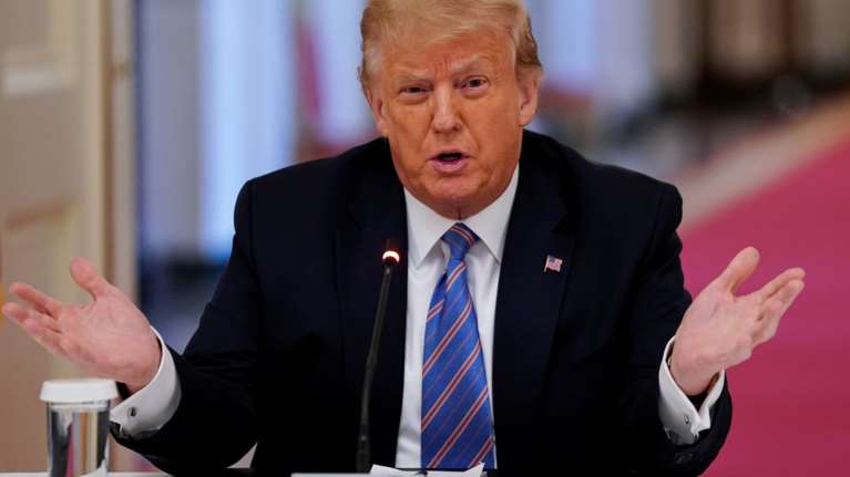 Έγινε και ...επιδημιολόγος ο Τραμπ: Δηλώνει ότι διαφωνεί με τον Αμερικανό &quot;Τσιόδρα&quot;, Άντονι Φάουτσι