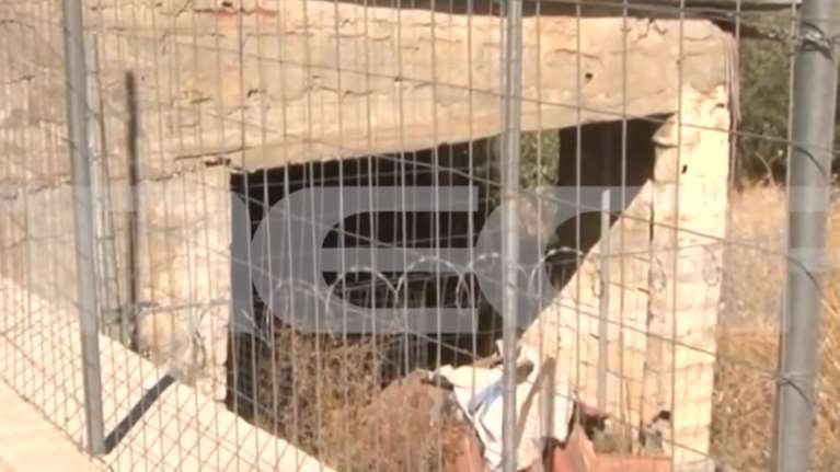 Σοκ στη Βοιωτία: Σε στάβλο έθαψε η 62χρονη τη μητέρα της για να παίρνει τη σύνταξή της - Τι είπε στην ομολογία της