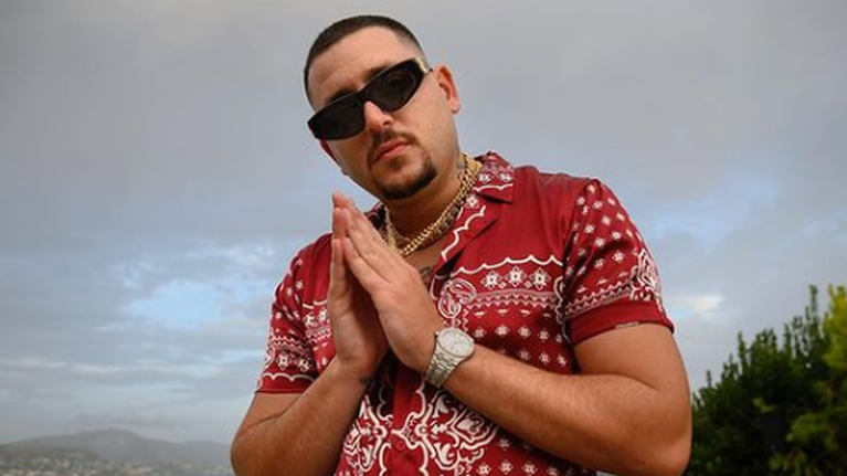 Mad Clip: Tο τραγούδι που δεν πρόλαβε να κυκλοφορήσει [Bίντεο]