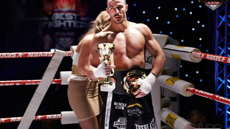 Συγκλονίζει η μητέρα του Μπερδέση ένα μήνα με τη στυγερή εκτέλεσή του: &quot;Αντί για μπομπονιέρες ετοιμάζω κόλλυβα&quot;