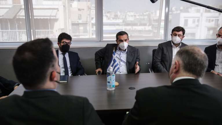 Αλέξης Τσίπρας: Γιουρούσι στο δημόσιο χρήμα με 6,7 δισ. απευθείας αναθέσεις - Αυτοί θα διαχειριστούν το Ταμείο Ανάκαμψης;