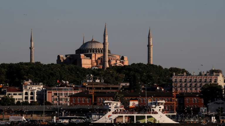 Αγιά Σοφιά: Τέλος οι εκδρομές στην Κωνσταντινούπολη από μεγάλα ελληνικά ταξιδιωτικά πρακτορεία