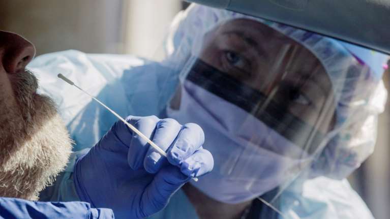 Κορονοϊός: Γιατί δεν κάνουμε χιλιάδες τεστ όπως η Νότιος Κορέα- Η απάντηση του Σωτήρη Τσιόδρα
