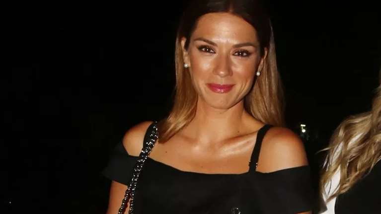 Βάσω Λασκαράκη: Σε κρητικό εστιατόριο στο Παγκράτι - Με τον Λευτέρη Σουλτάτο