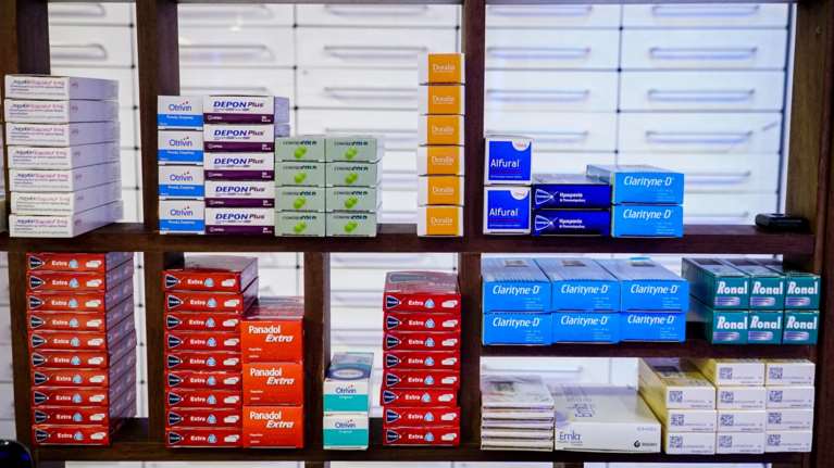 Αττική: Φαρμακείο πουλούσε ληγμένα σκευάσματα μερικά εκ των οποίων ήταν για βρέφη
