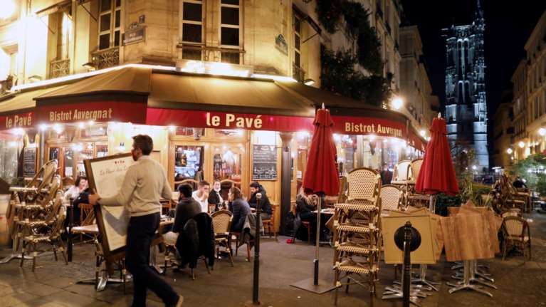 Κορονοϊός - Δημοσκόπηση: Οι νέοι 15 - 30 ετών δηλώνουν ότι η πανδημία έβλαψε την εκπαίδευση και την εργασία τους