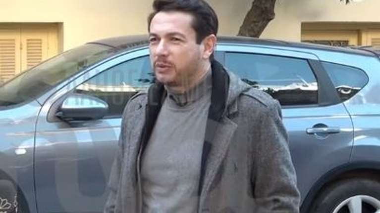 Σταύρος Νικολαΐδης - Η αποκάλυψη για την παρενόχληση από φίλο του πατέρα του: &quot;Βλέπαμε τηλεόραση και άρχισε να με χαϊδεύει&quot;