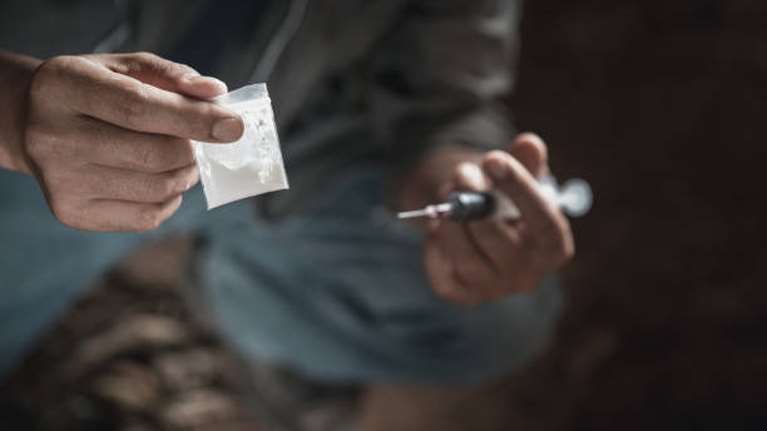 Βύρωνας: &quot;Μαμά, θέλω να ξεκινήσω μια νέα ζωή&quot; - Τι έλεγε στους γονείς της η 16χρονη, λίγο πριν ξαναπέσει στα ναρκωτικά