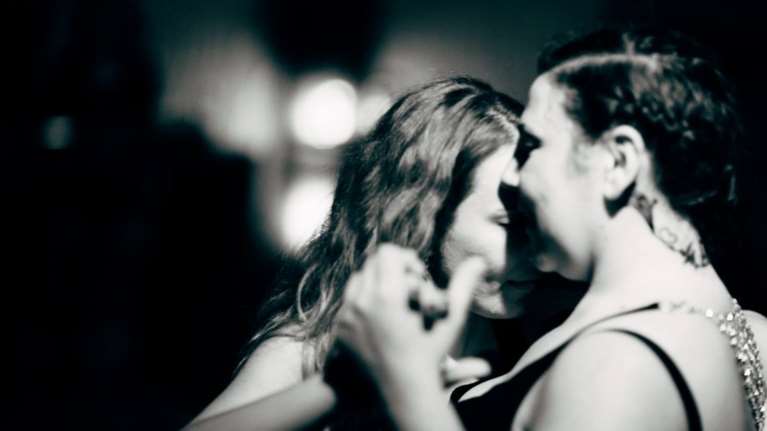 Θεσσαλονίκη: Μαθήματα queer tango σε μια προσπάθεια συμπερίληψης και ανατροπής στερεοτύπων