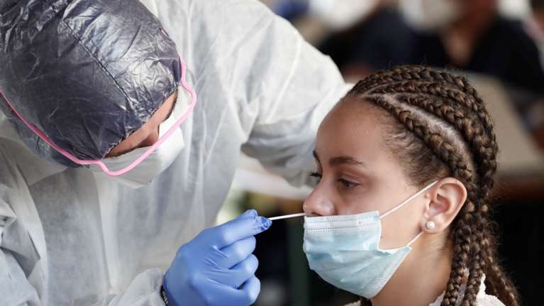 ΠΟΥ για κορονοϊό: Τουλάχιστον 1,4 εκατομμύρια ζωές σώθηκαν στην Ευρώπη χάρη στα εμβόλια