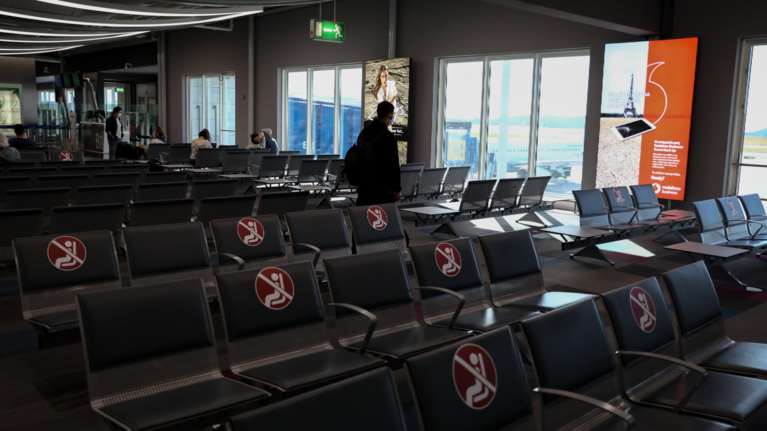 Απίστευτη ιστορία:  Προσπάθησε να περάσει 41 ράβδους χρυσού από το &quot;Ελ. Βενιζέλος&quot; - &quot;Καμπάνα&quot; 452.691 ευρώ