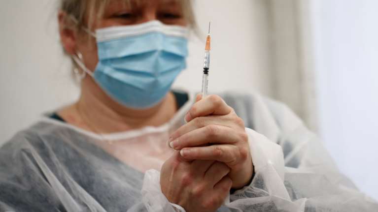 Κορονοϊος: Αυτοί είναι οι επτά μύθοι για το εμβόλιο που καταρρίπτουν οι επιστήμονες