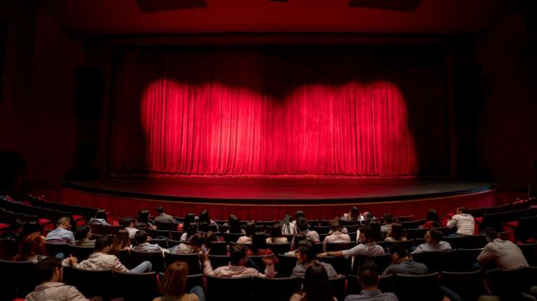 Η Πανελλήνια Ένωση Θεάτρου καταγγέλλει τη διοίκηση του ΣΕΗ για παραπλάνηση των ηθοποιών