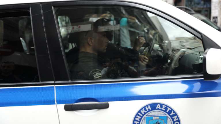 Αγρια συμπλοκή μεταναστών σε ξενώνα στην Πέλλα - Τρεις τραυματίες