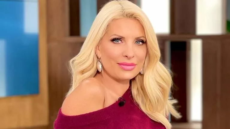 Ελένη Μενεγάκη: Το αρνητικό σχόλιο σε φωτογραφία της στο Instagram που έγινε viral - "Μόνο τα δικά μου μάτια πήγαν εκεί;"