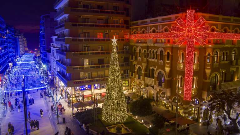 Οι περιζήτητοι προορισμοί των Ελλήνων: Πού θα ταξιδέψουν Χριστούγεννα και Πρωτοχρονιά - Το κόστος σε εσωτερικό και εξωτερικό