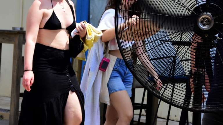 Yπ. Υγείας: Έκτακτη ενημέρωση την Πέμπτη για τον καύσωνα - Πώς θα προστατευτούν οι πολίτες