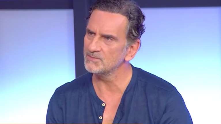 Συγκινεί ο Νίκος Ψαρράς για την απώλεια της μητέρας του: &quot;Κόβεται μια κλωστή που δεν θα ξαναδέσει ποτέ&quot;