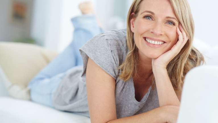 Είστε ή πλησιάζετε στην εμμηνόπαυση και νιώθετε συνέχεια &quot;πρησμένη&quot;;