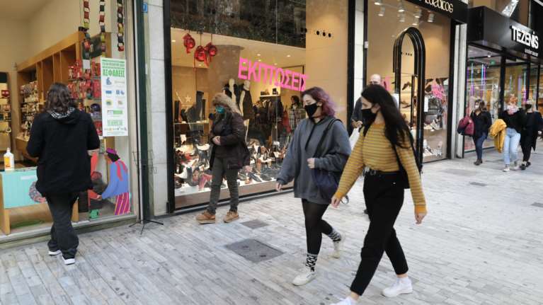 Λιανεμπόριο: Ανοίγει στις 5 Απριλίου με &quot;κόφτη&quot;, click in shop και click away - Πώς θα λειτουργεί