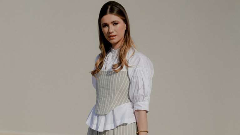 5 κομψά και άνετα bottoms που φορούν οι fashionistas αντί για τζιν παντελόνι