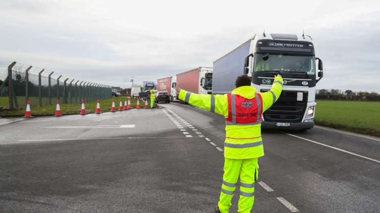 Έλληνες οδηγοί εγκλωβισμένοι στα σύνορα Μ. Βρετανίας – Γαλλίας