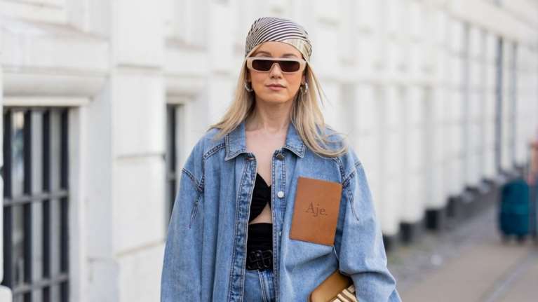 3 έξυπνες συμβουλές μόδας για να δημιουργήσεις μοντέρνα double denim σύνολα