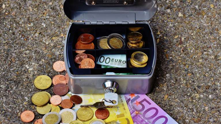 Δεκαετές ομόλογο: Πάνω από 22 εκατ. ευρώ οι προσφορές