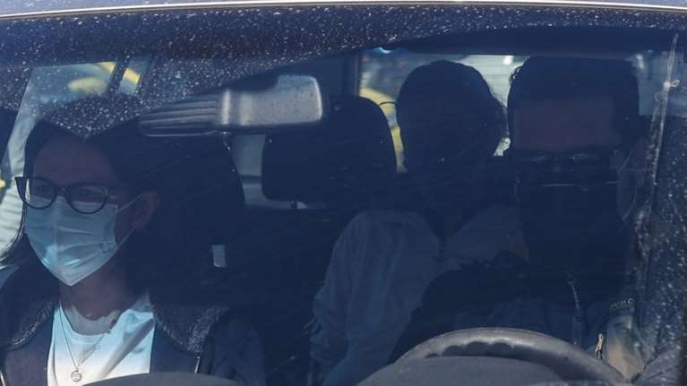 Κολωνός: Συμπληρωματική κατάθεση έδωσε η μητέρα της 12χρονης – Τι ζητά η υπεράσπισή της