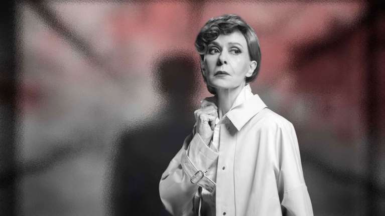 Τα χίλια πρόσωπα της Κάτιας Δανδουλάκη