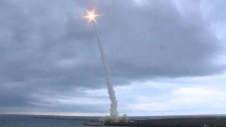 Επίδειξη ισχύος της Τουρκίας με εκτόξευση βαλλιστικού πυραύλου - Πώς το ερμηνεύει η Αθήνα