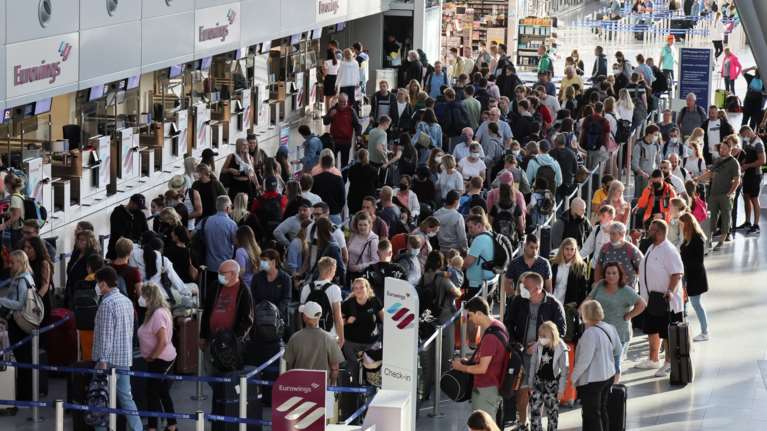 Γερμανία: Τριήμερη απεργία ξεκινά το προσωπικό εδάφους της Lufthansa