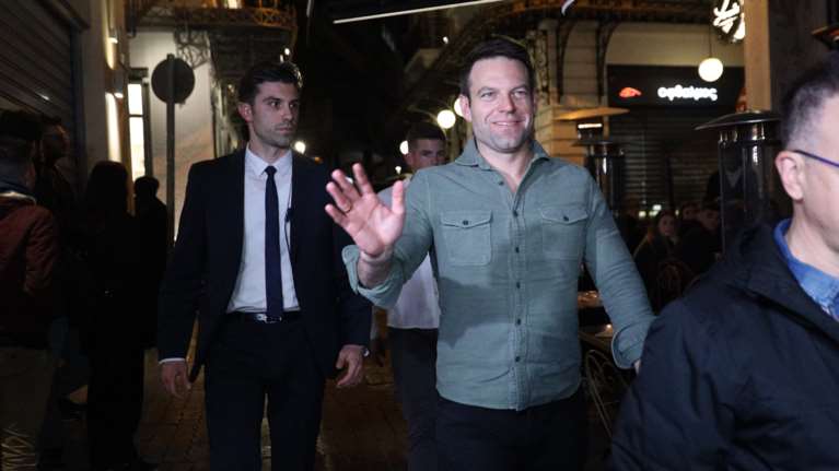 Ο &quot;μυστικός δείπνος&quot; Κασσελάκη με γνωστούς δημοσιογράφους και εκδότες - Ποιοι κάθισαν στο τραπέζι