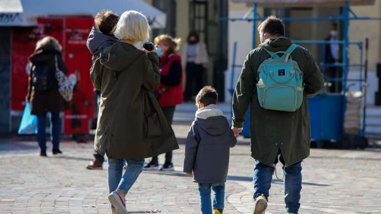 Σχολεία: "50.000 ενεργά κρούσματα σε παιδιά" - Το ποσοστό συμμετοχής τους στις συνολικές λοιμώξεις