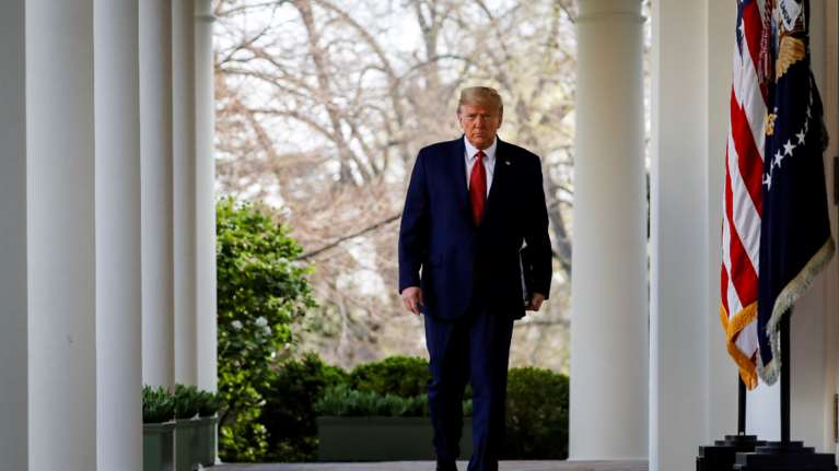 Το τερμάτισε πάλι ο Τραμπ: Αν έχουμε &quot;μόνο&quot; 200.000 νεκρούς, θα έχουμε κάνει καλή δουλειά