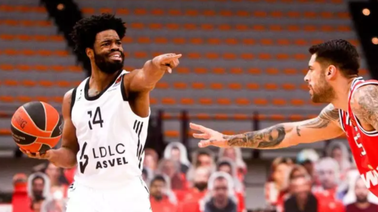 Παναθηναϊκός: &quot;Βλέπει&quot; Ντέρικ Γουόλτον