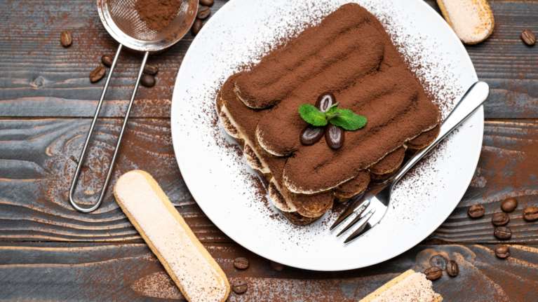 Συνταγή: Πανεύκολο τιραμισού - Πολύ δροσερό και γευστικό, σαν αφρός