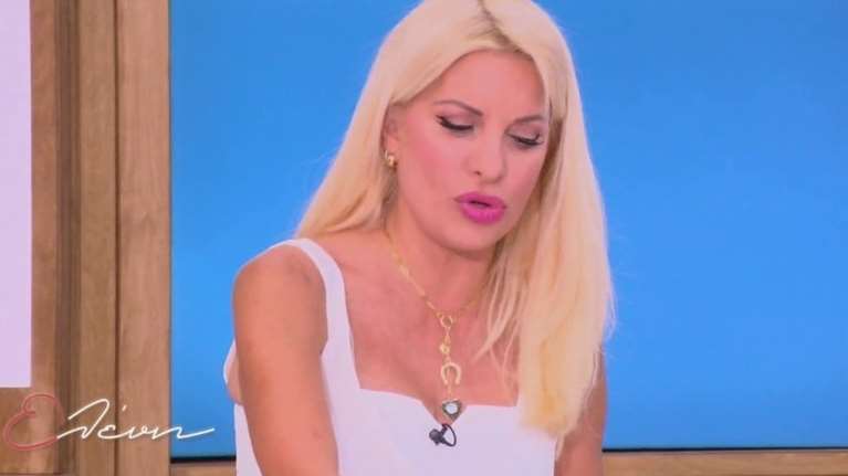 Ελένη Μενεγάκη: Ψήφισε στο ίδιο εκλογικό κέντρο με τον Μητσοτάκη - &quot;Με ρώτησαν πού ήμουν εγώ&quot;